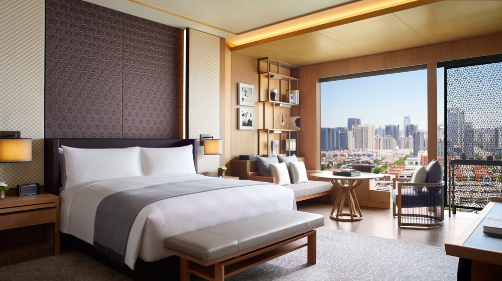 Deluxe room at The Ritz-Carlton, Xi'an