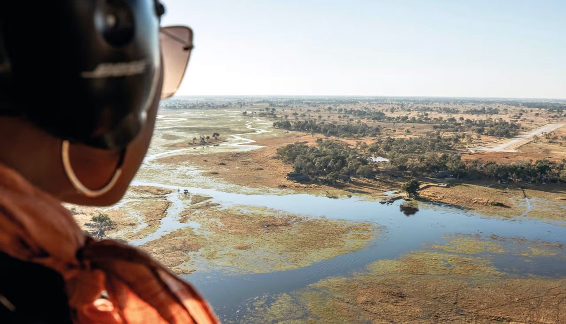 Helicopter safari from Eagle Island Lodge, A Belmond Safari