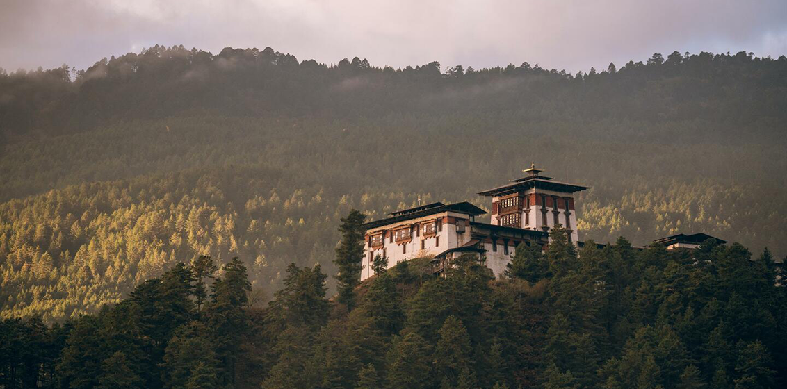 Bhutan luxury hotel